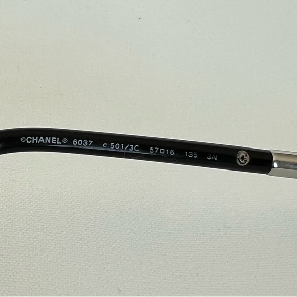 CHANEL 6037 Black w Silver CC Logo Frame Smokey Gray Gradient Lenses Sunglasses - Picture 13 of 16